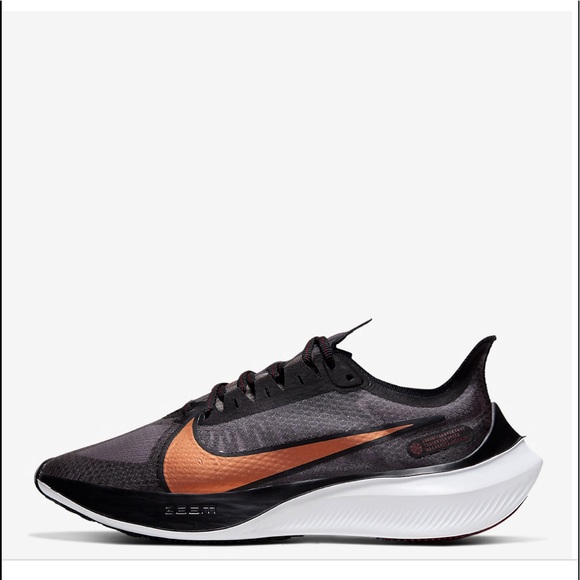 nike zoom gravity icon clash